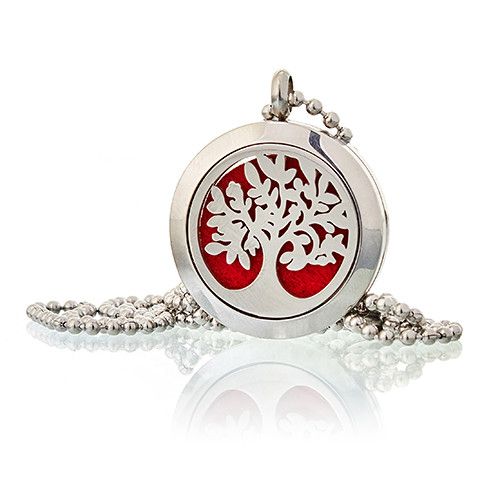 Collar con medallón redondo plateado de 25 mm con diseño calado de árbol de la vida